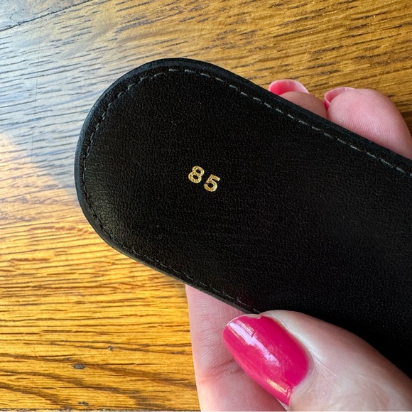 Gucci Vintage GG Black Leather Belt, Size 85 - Picture 8 of 12